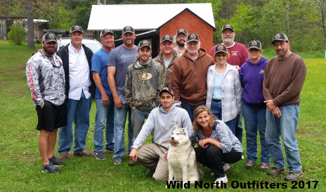 https://0901.nccdn.net/4_2/000/000/06b/a1b/2017-wild-north-outfitters-bear-hunt-group.jpg