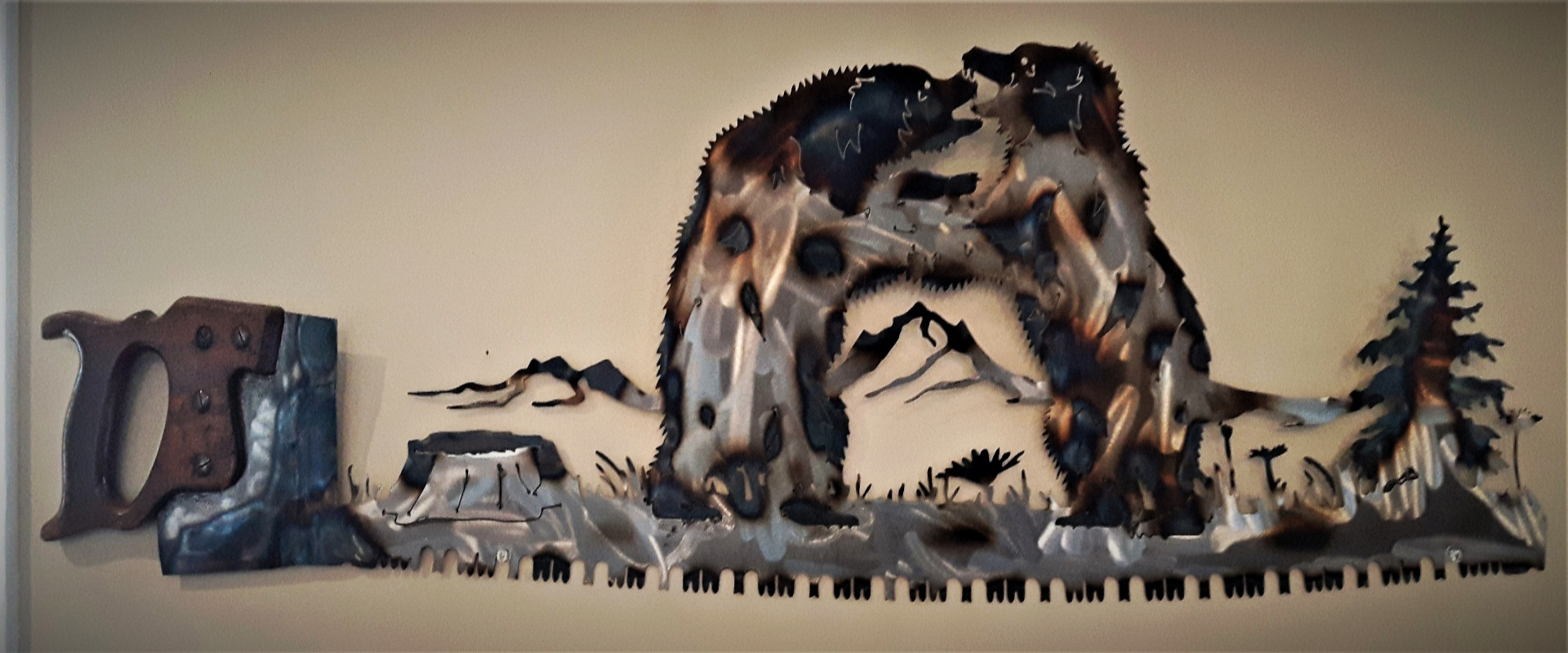 Metal art, Bears fighting, Campbell river BC, Vancouver island BC, Vancouver BC, Victoria BC, British Columbia,Alberta