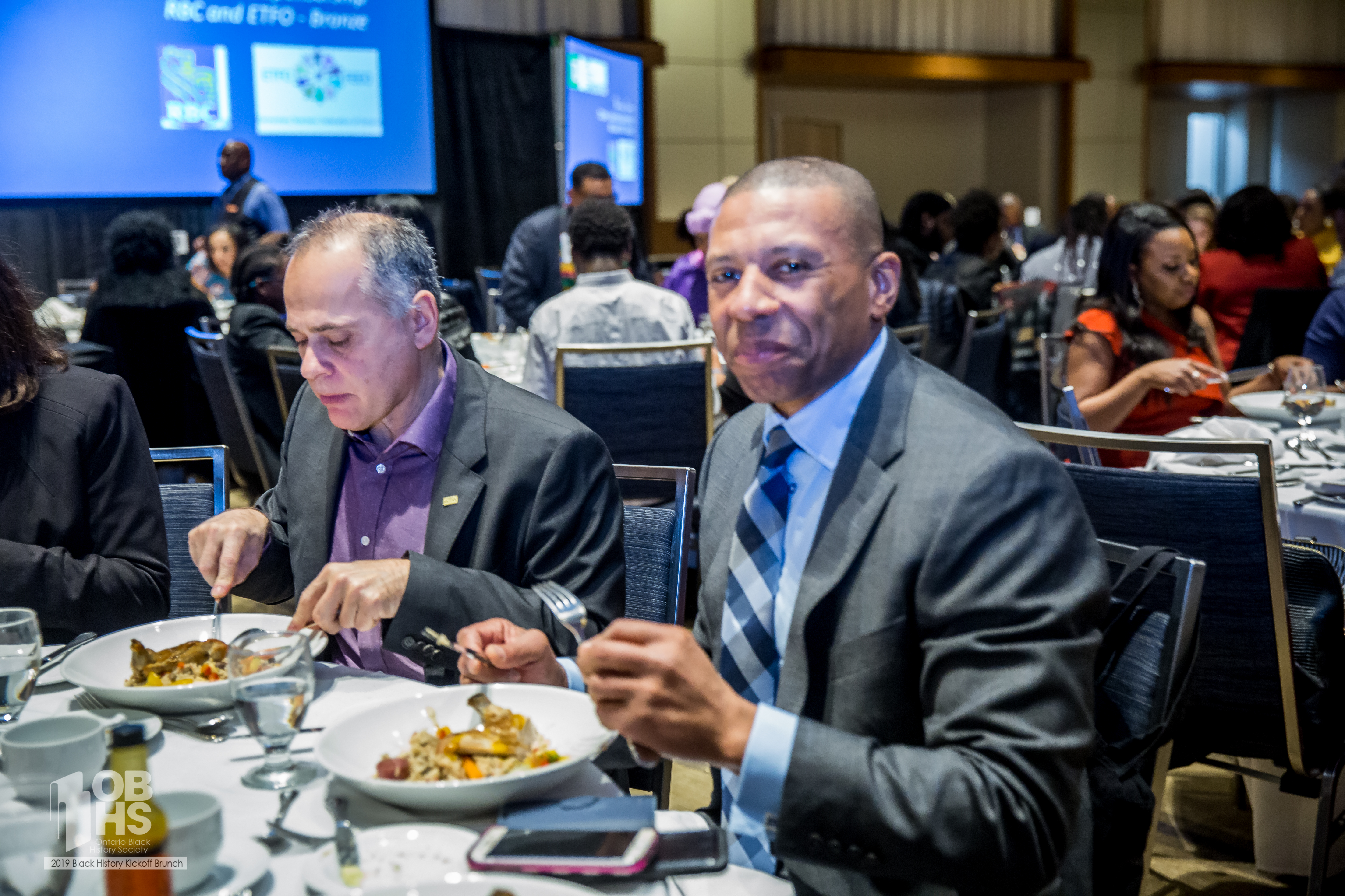 Guests enjoy the 2019 Black History Month Kick-Off Brunch - photo by www.sayhilondon.com