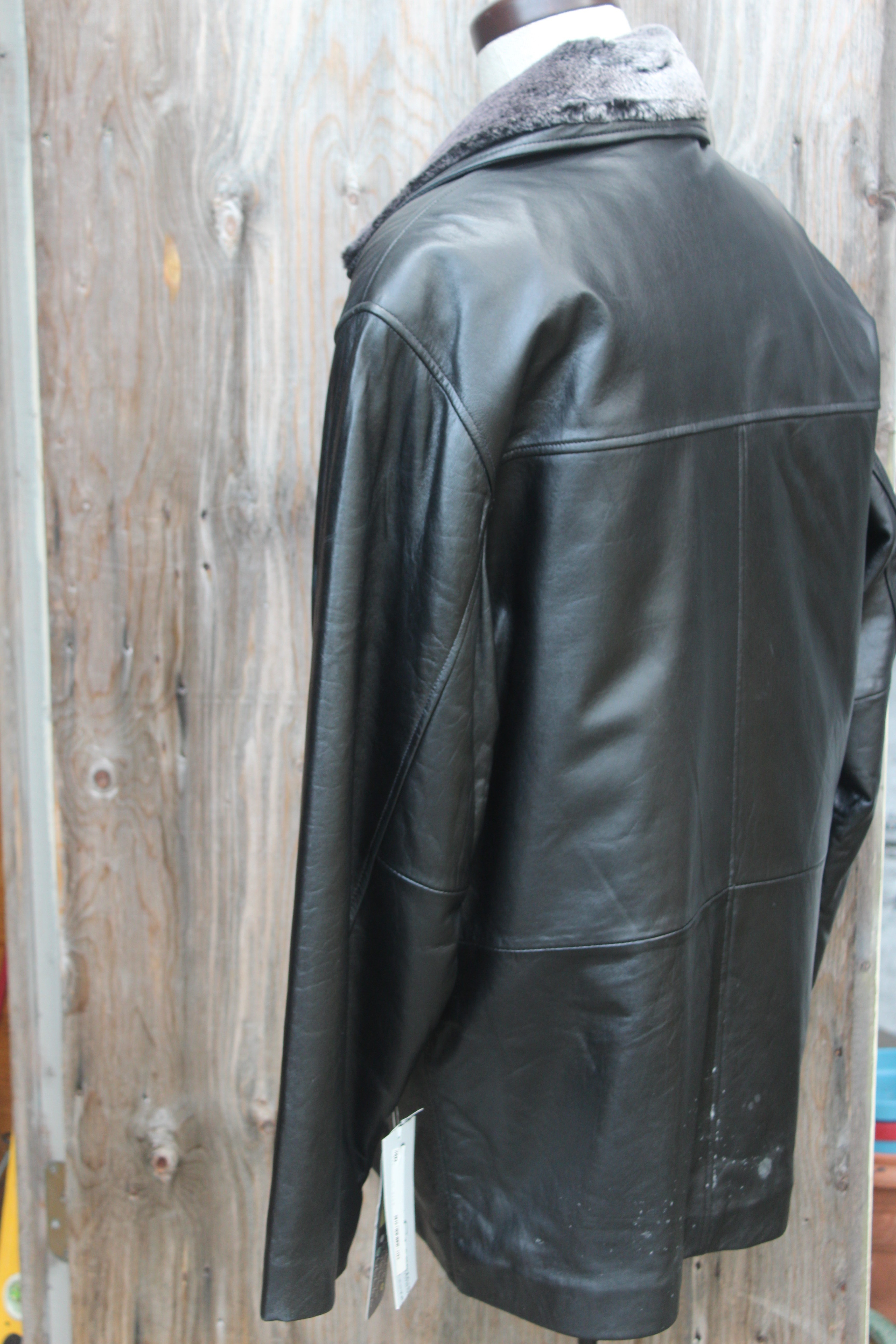 Black Leather- $375.00
Coppola Classics Leatherwear
Style #: 7644RM