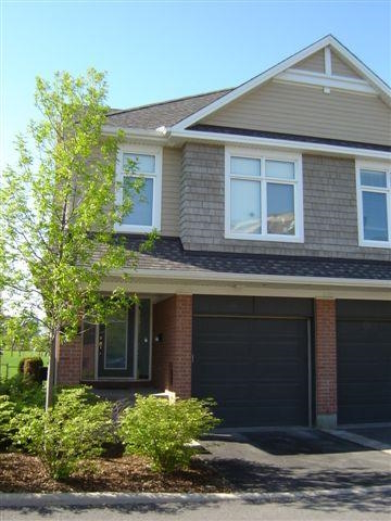 https://0901.nccdn.net/4_2/000/000/06b/a1b/manorhill-exterior-front.jpg