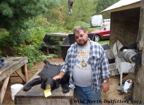 https://0901.nccdn.net/4_2/000/000/06b/a1b/ontario-black-bear-hunt-don-wild-north-outfitters-2013.jpg
