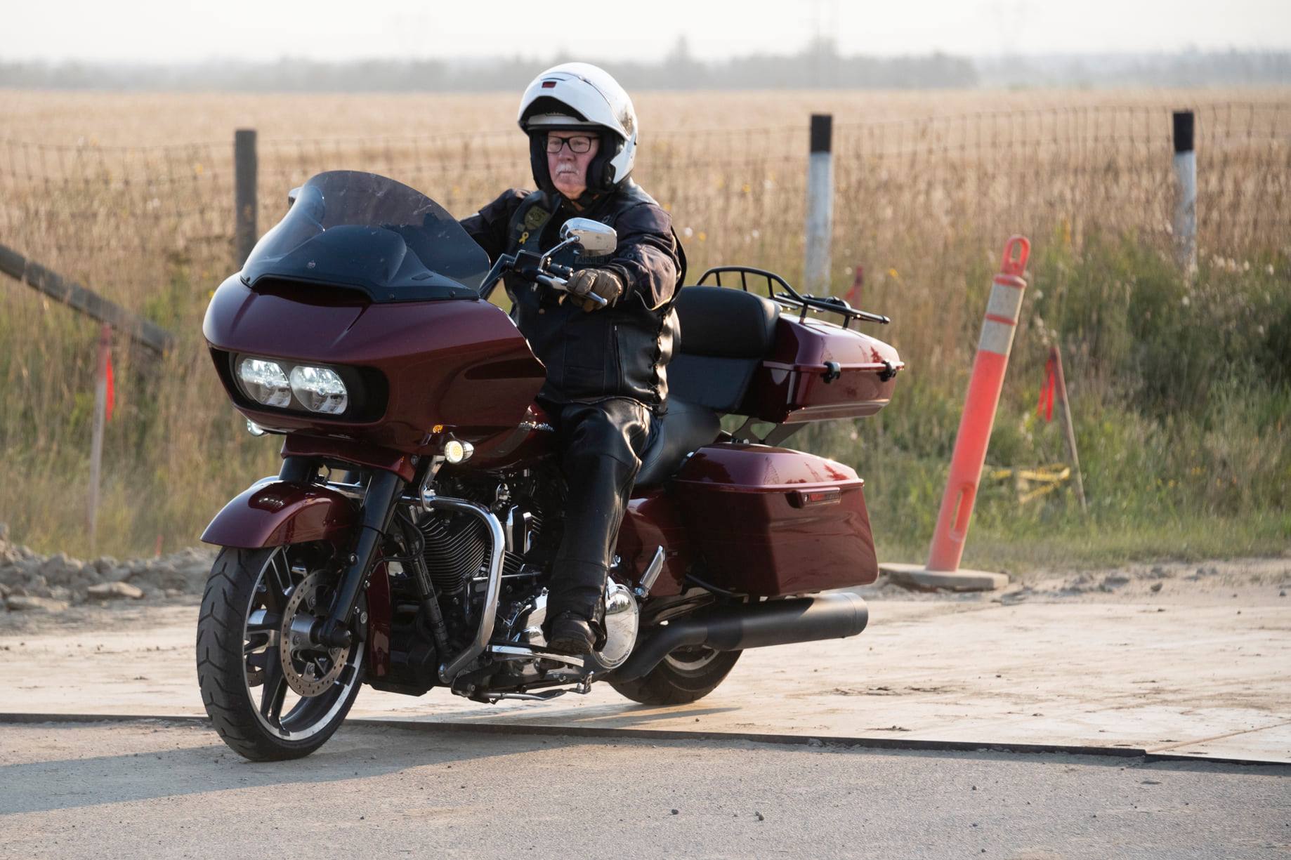 https://0901.nccdn.net/4_2/000/000/06b/a1b/ross-potter-riding-red-bike.jpg