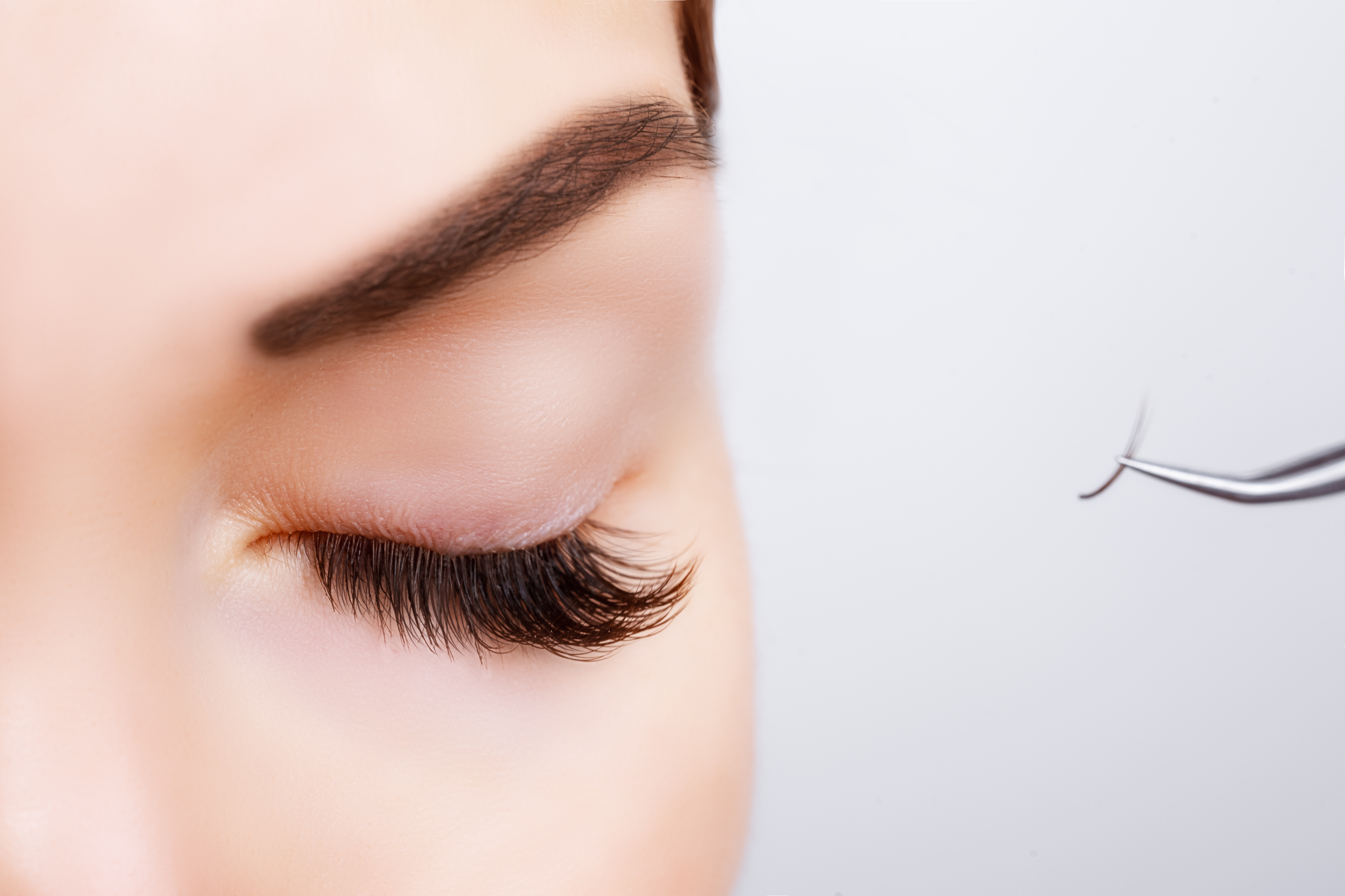 https://0901.nccdn.net/4_2/000/000/06c/bba/Canva---Woman-Eye-with-Long-Eyelashes.-Eyelash-Extension.-Lashes--close-up--4669x3113.jpg