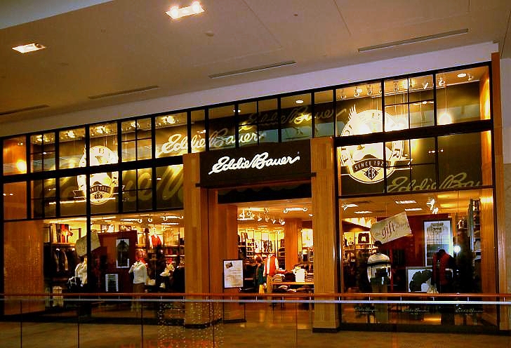 Eddie Bauer Square One
Shopping Centre