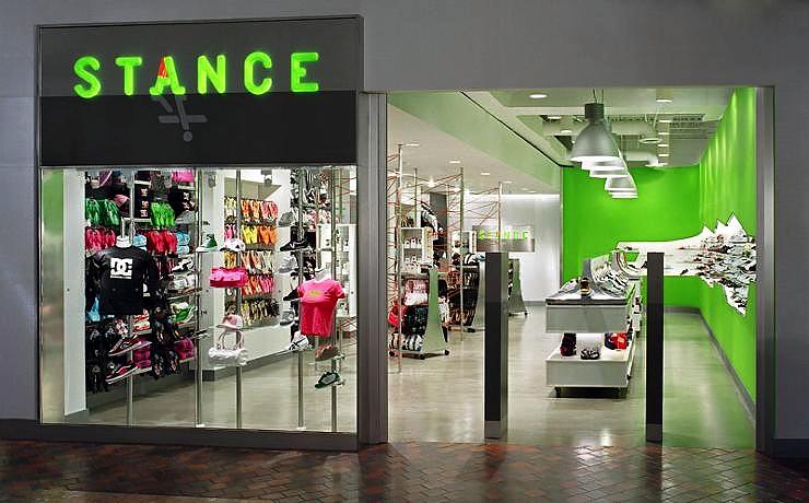 Stance Shoes Square One
Shopping Centre