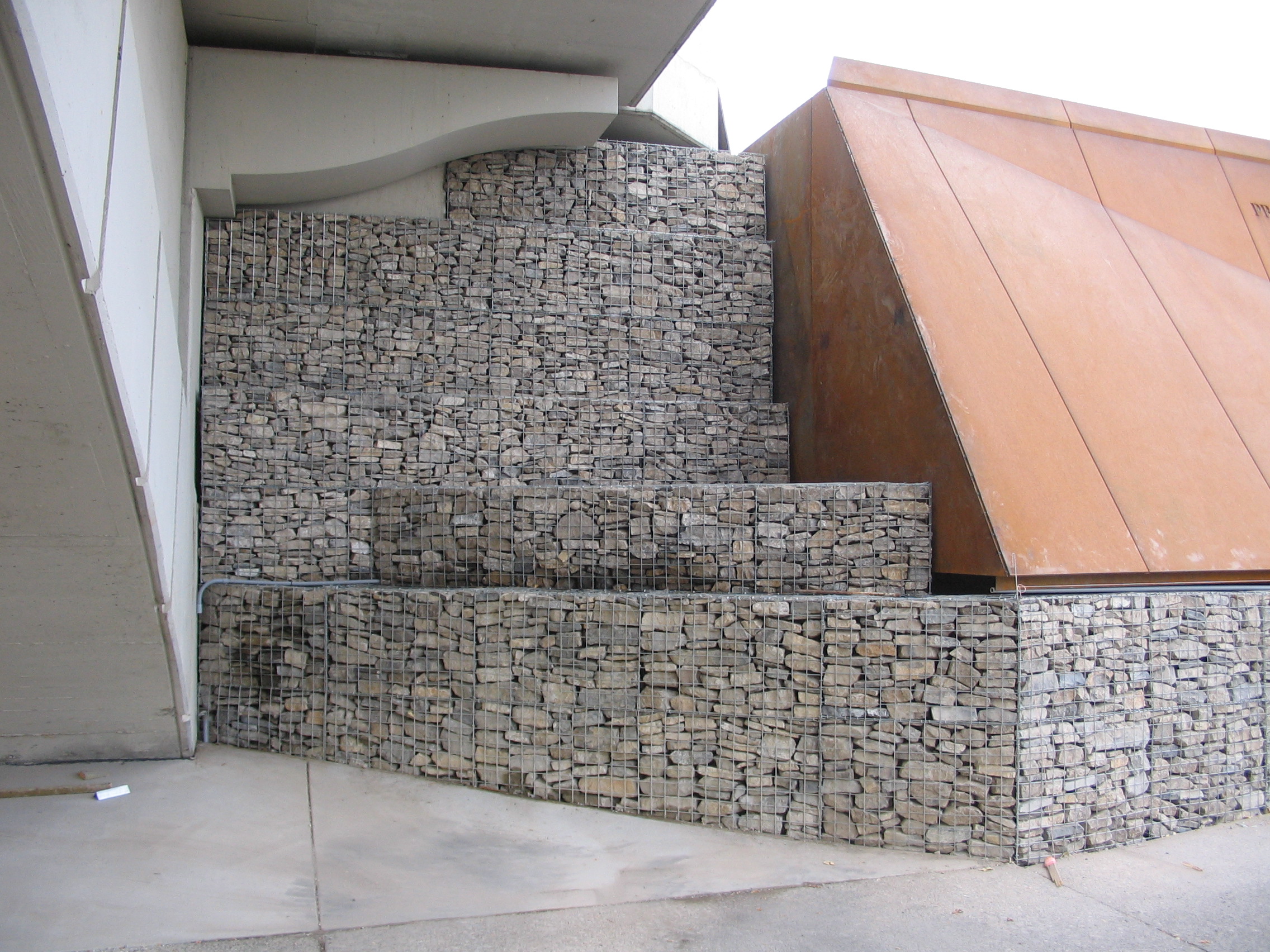 https://0901.nccdn.net/4_2/000/000/071/260/poppy-plaza-1.jpg