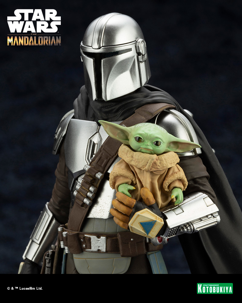 MANDALORIAN & GROGU WITH BESKAR STAFF ARTFX PVC STATUE
