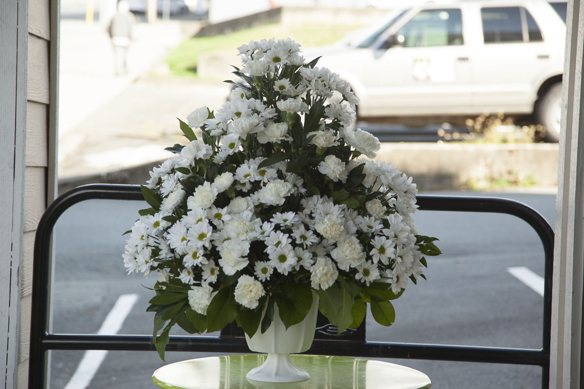 Port-Alberni-Funeral-Flowers.jpg