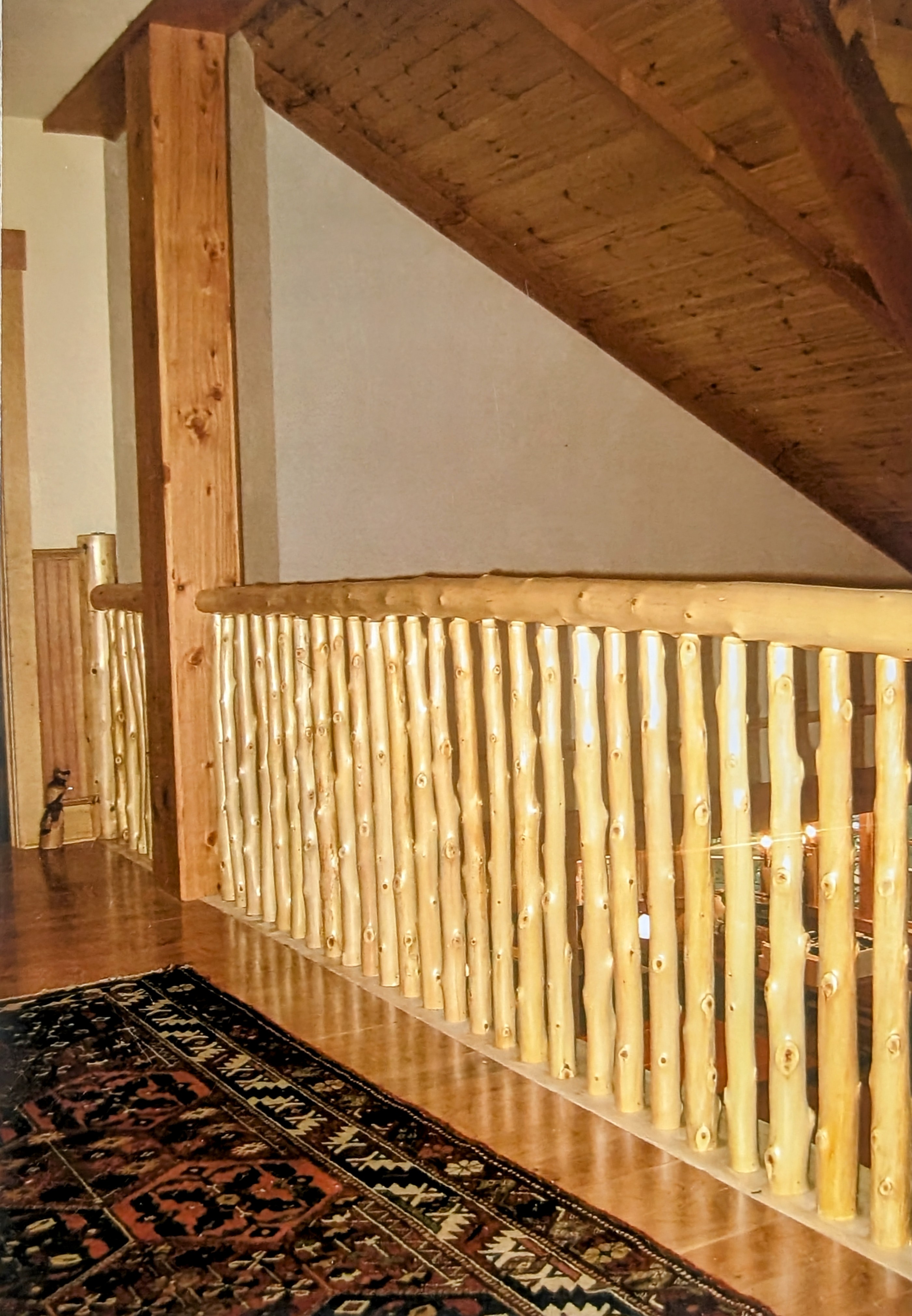 https://0901.nccdn.net/4_2/000/000/076/de9/adirondack_finished-balcony-hall.jpg