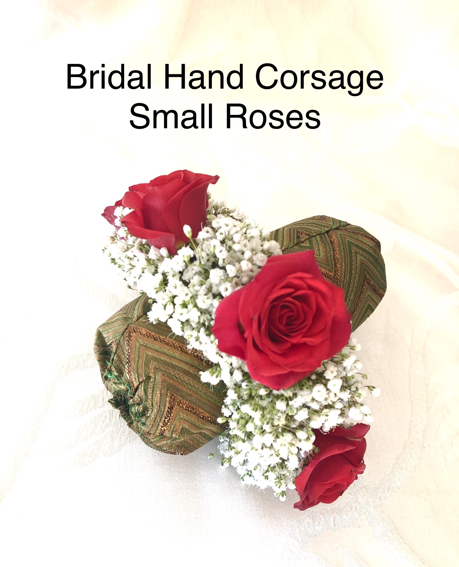 Hand Corsages   Toronto Mississauga   LAILA DECO
