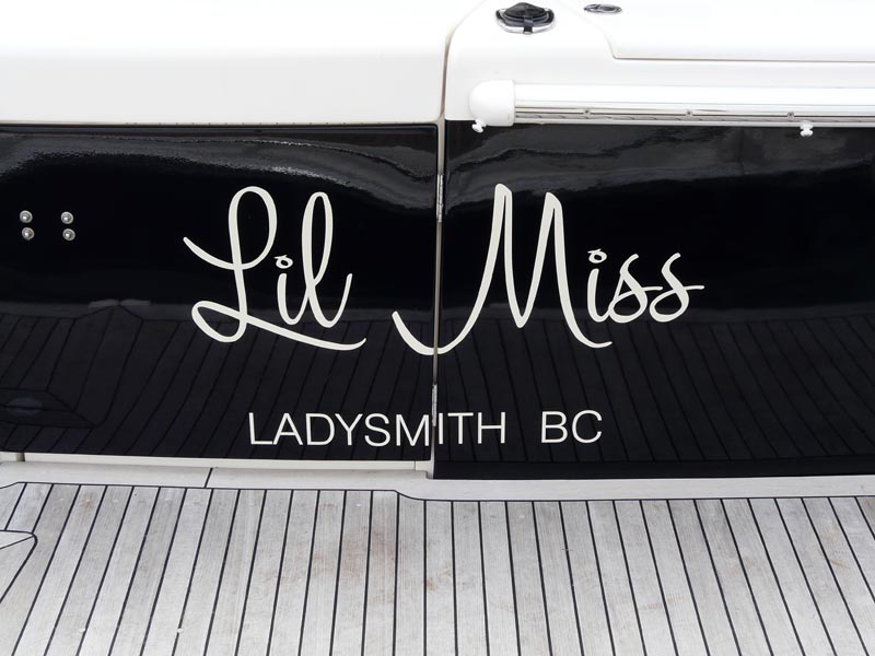 https://0901.nccdn.net/4_2/000/000/076/de9/lil_miss.jpg