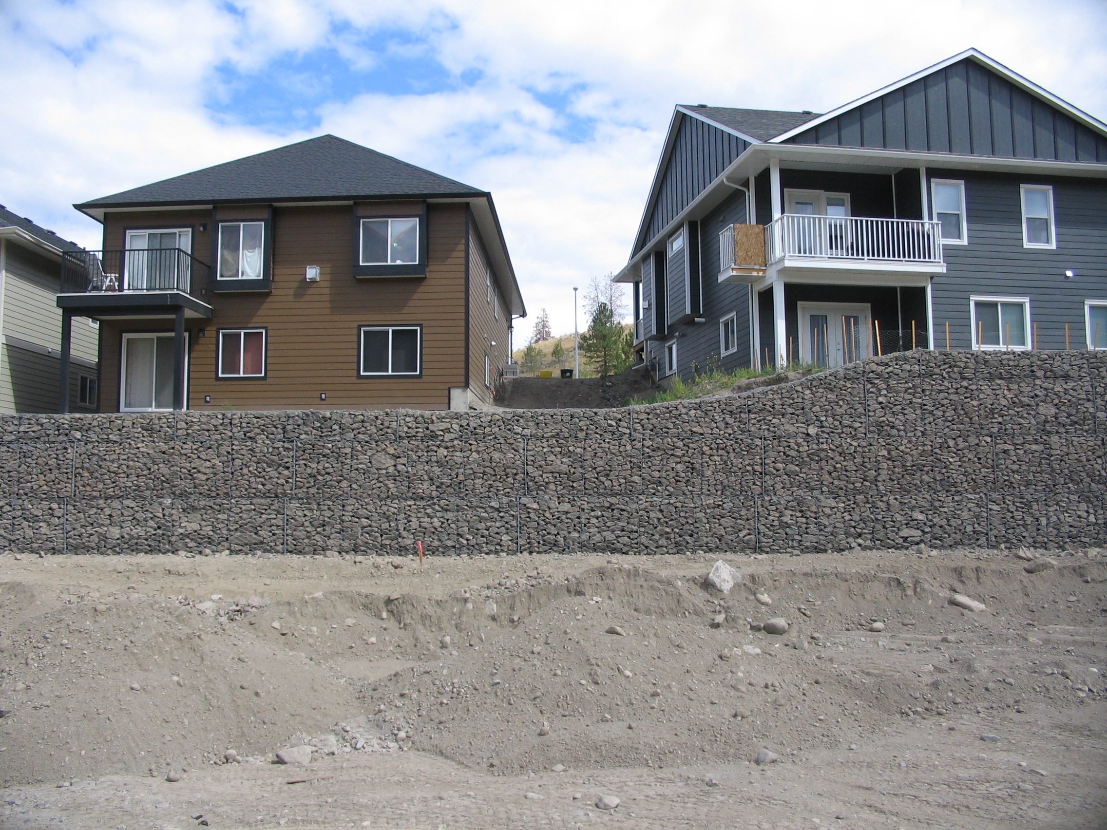 https://0901.nccdn.net/4_2/000/000/076/de9/pineview----kamloops--b.c..jpg