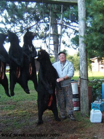 https://0901.nccdn.net/4_2/000/000/076/de9/trophy-black-bear-ontario-canada-sid-.jpg
