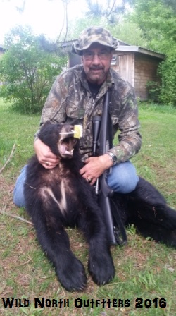 https://0901.nccdn.net/4_2/000/000/078/264/2016-rifle-black-bear-hunt-ontario-john.jpg