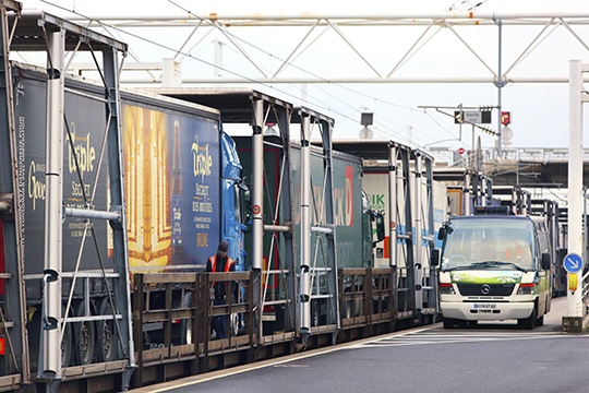 Chunnel Truck Carrier