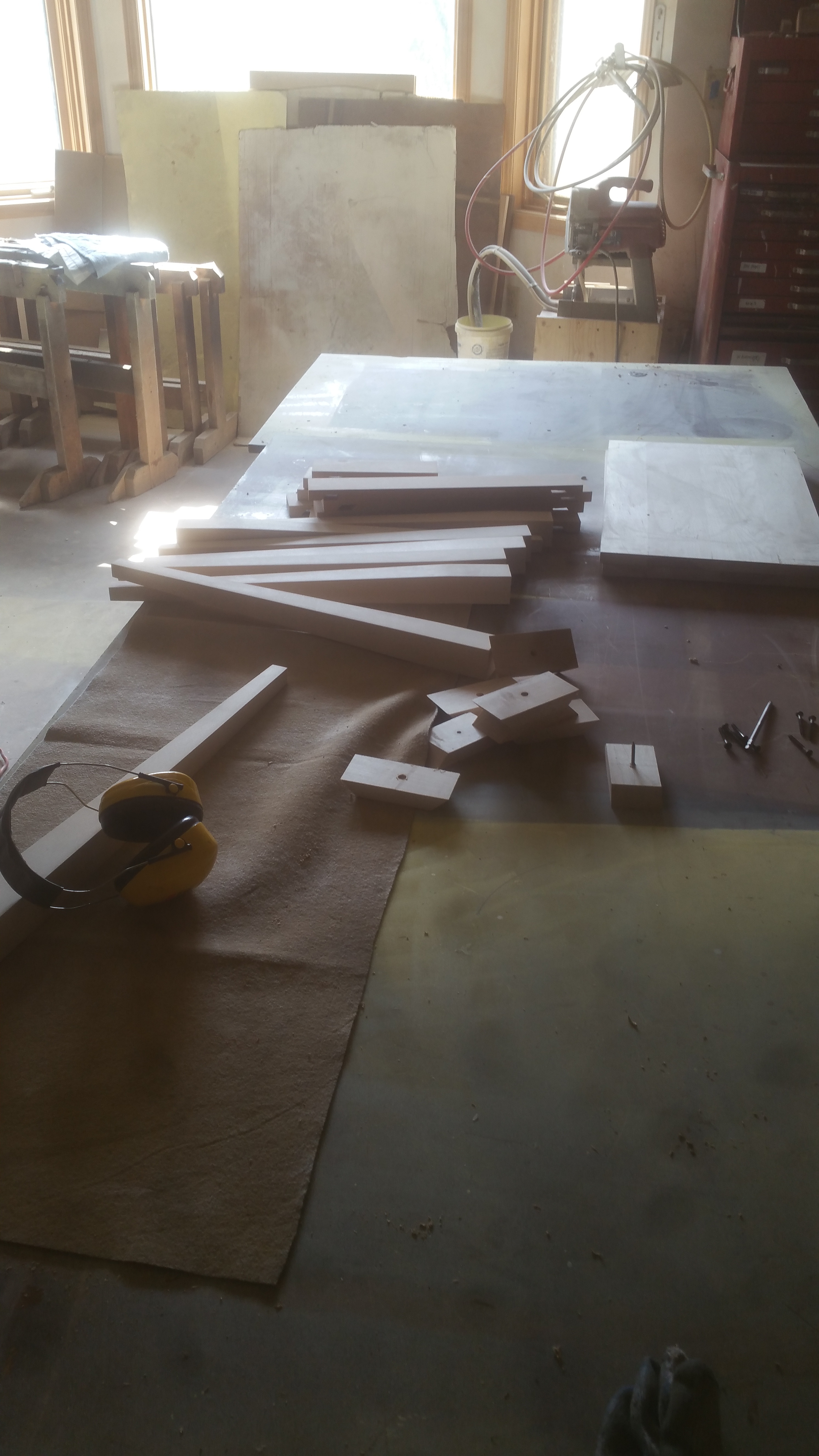 Legs and corner blocks ready for assembly to the aprons.