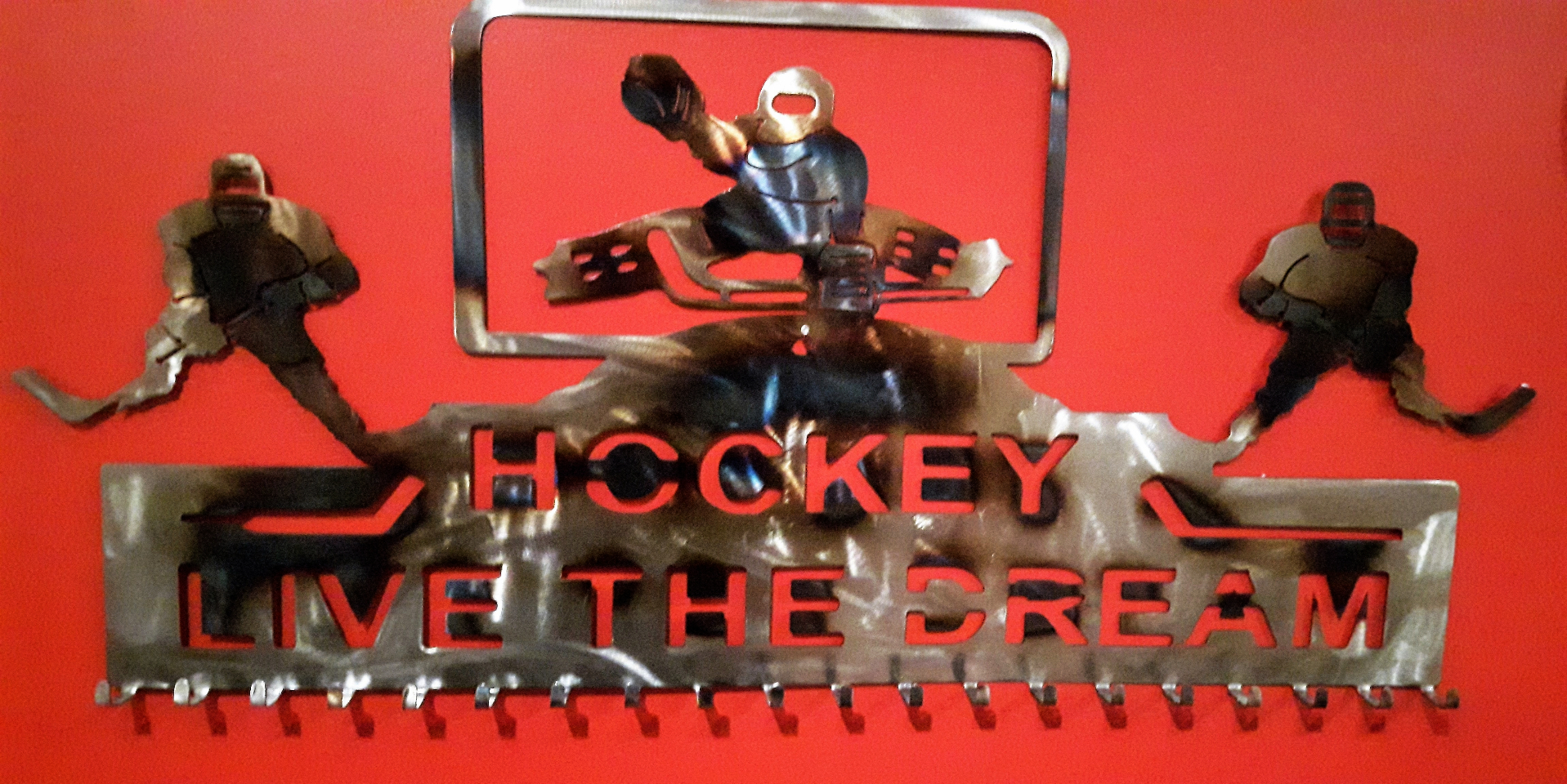 Metal Art, Hockey metal hanger, Campbell river BC, Vancouver island BC, Vancouver BC, Victoria BC, British Columbia,Alberta