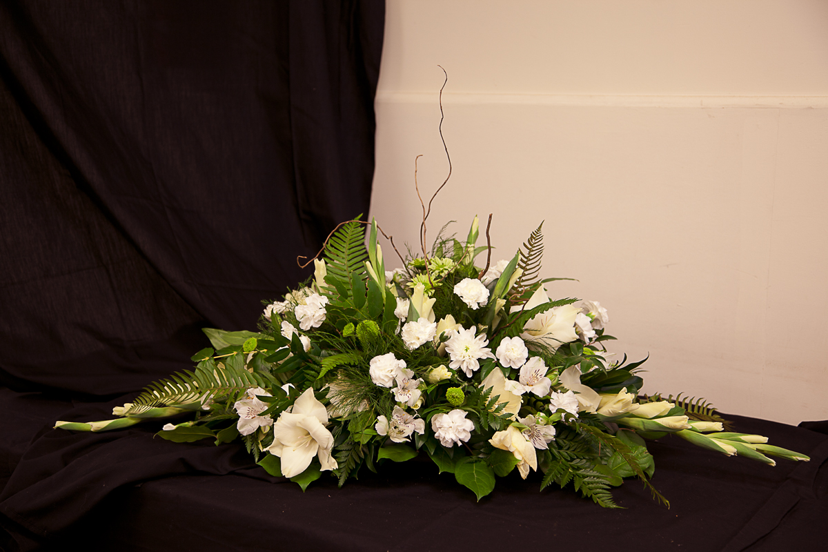Funeral_Flowers_Port_Alberni.jpg