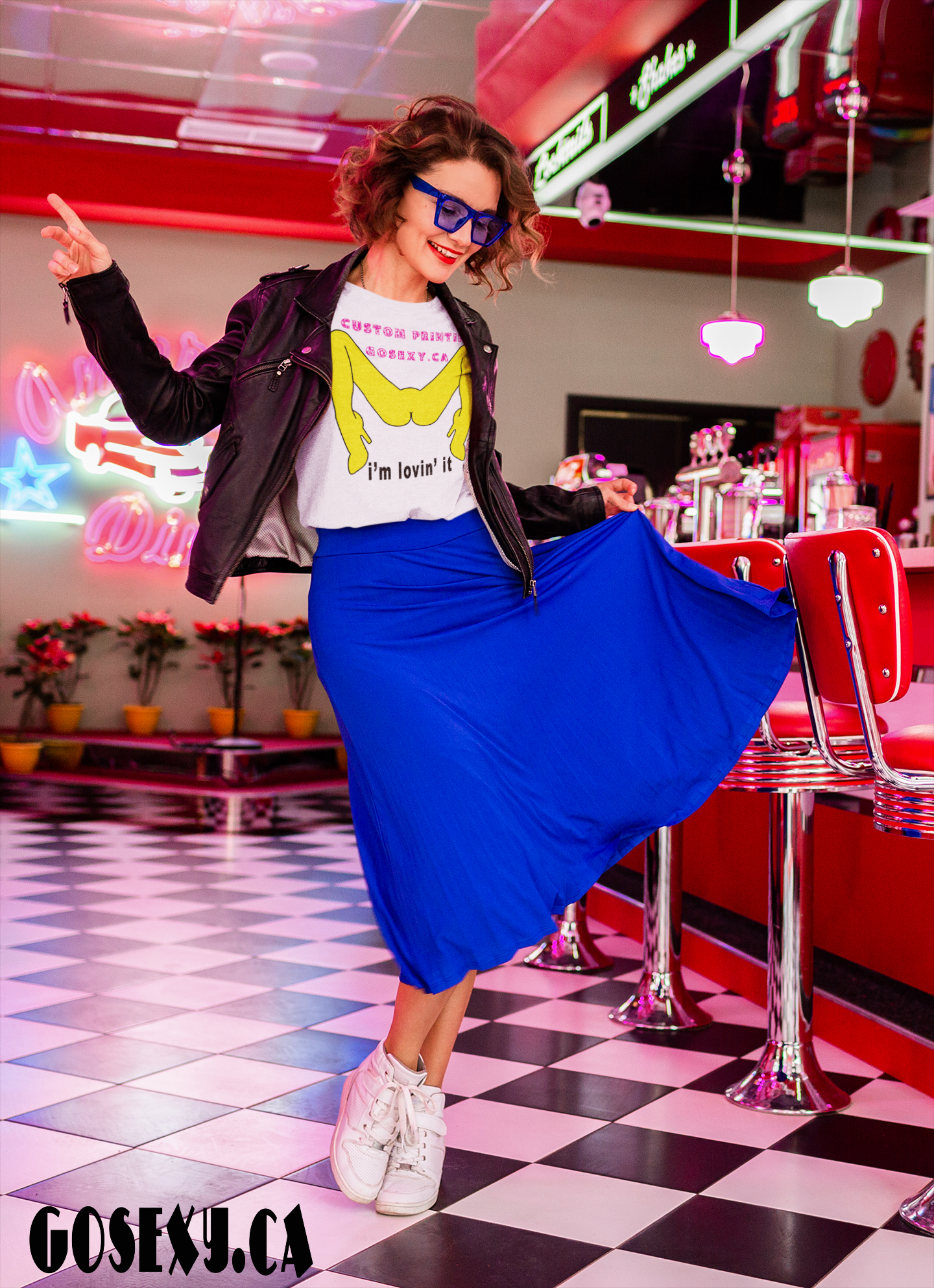 https://0901.nccdn.net/4_2/000/000/079/c81/retro-t-shirt-iam-loving-it-of-a-woman-dancing-at-a-milkshakes-r.png