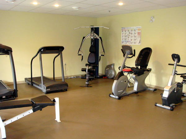 https://0901.nccdn.net/4_2/000/000/07a/dbb/gym.jpg