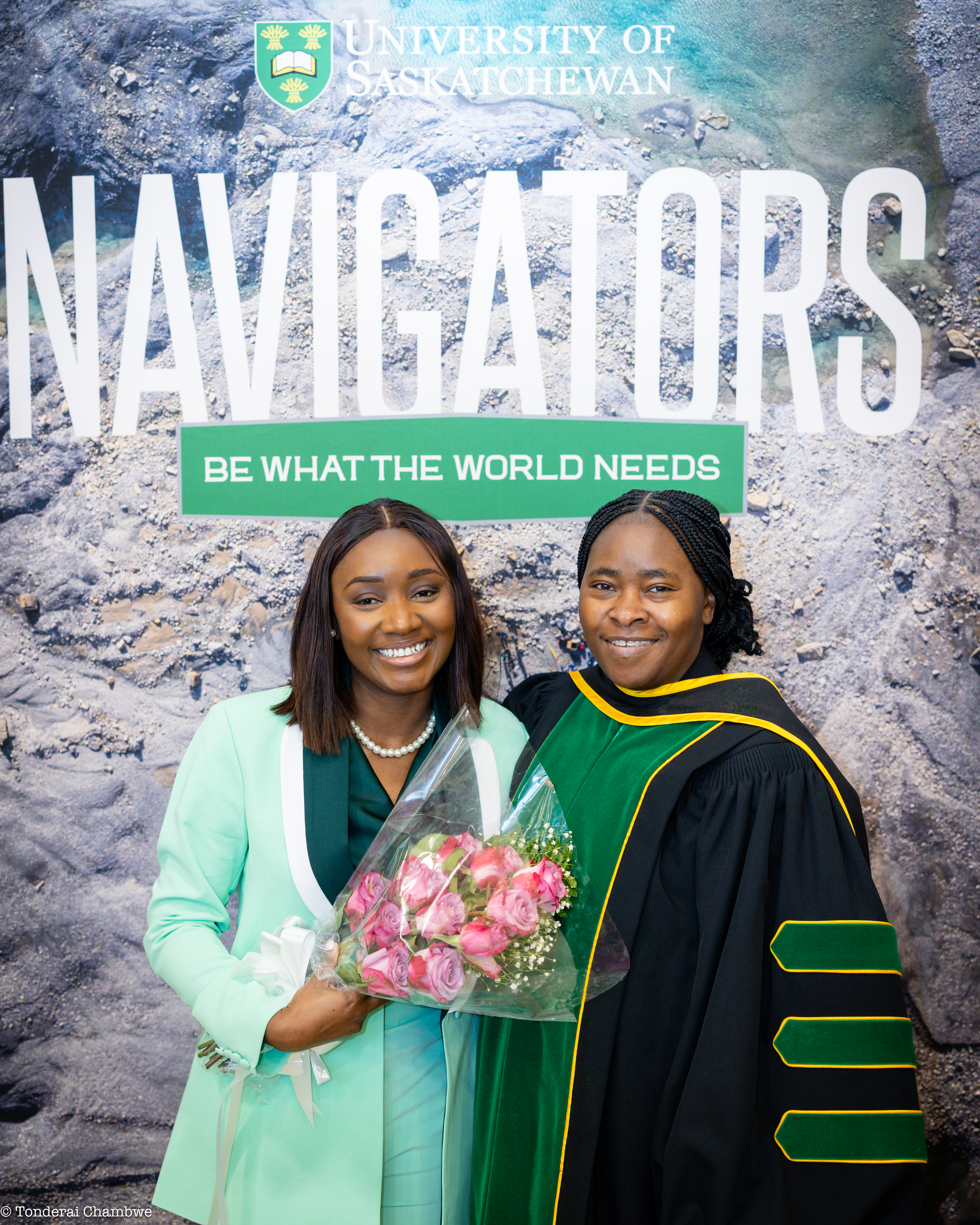 https://0901.nccdn.net/4_2/000/000/07a/dbb/rose-grad.jpg