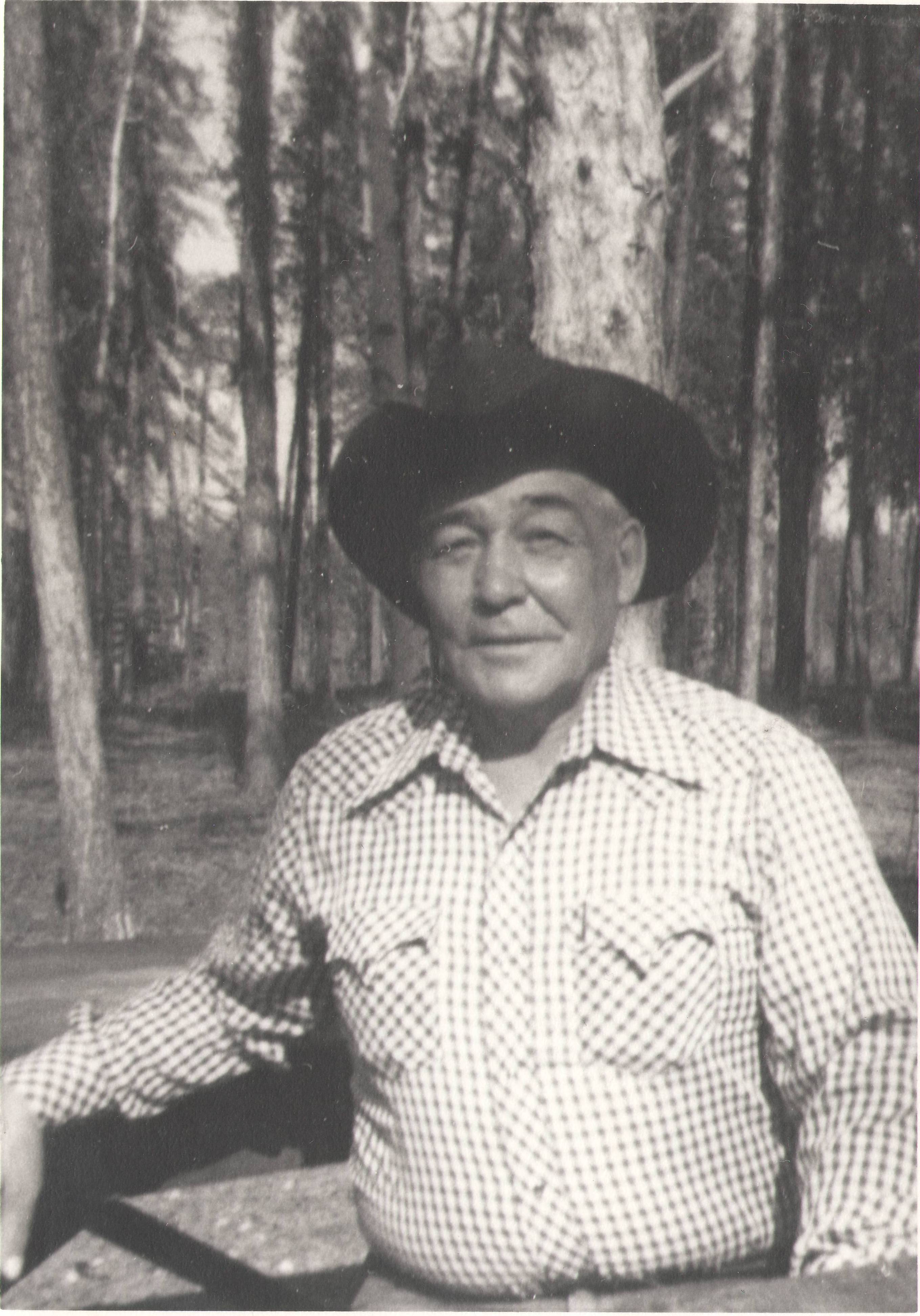 Anyone recognize this cowboy?
990.4.79.177 / Reid, Gordon
---EDIT---
This is Bill Carruthers
