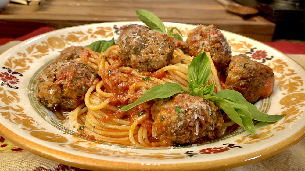 https://0901.nccdn.net/4_2/000/000/07d/dee/spaghetti---meatballs.jpg