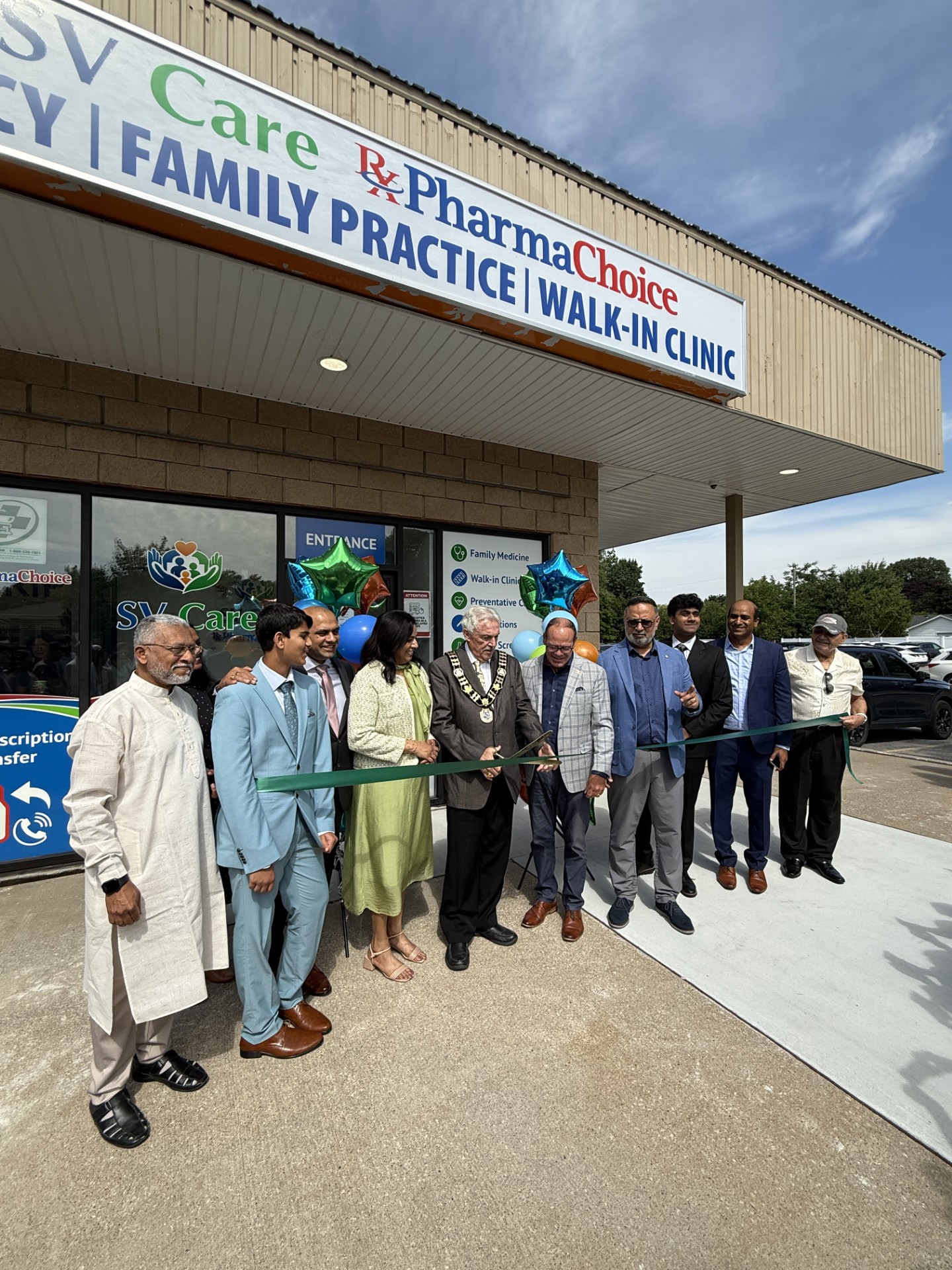 https://0901.nccdn.net/4_2/000/000/07e/101/ribbon-cutting.jpeg