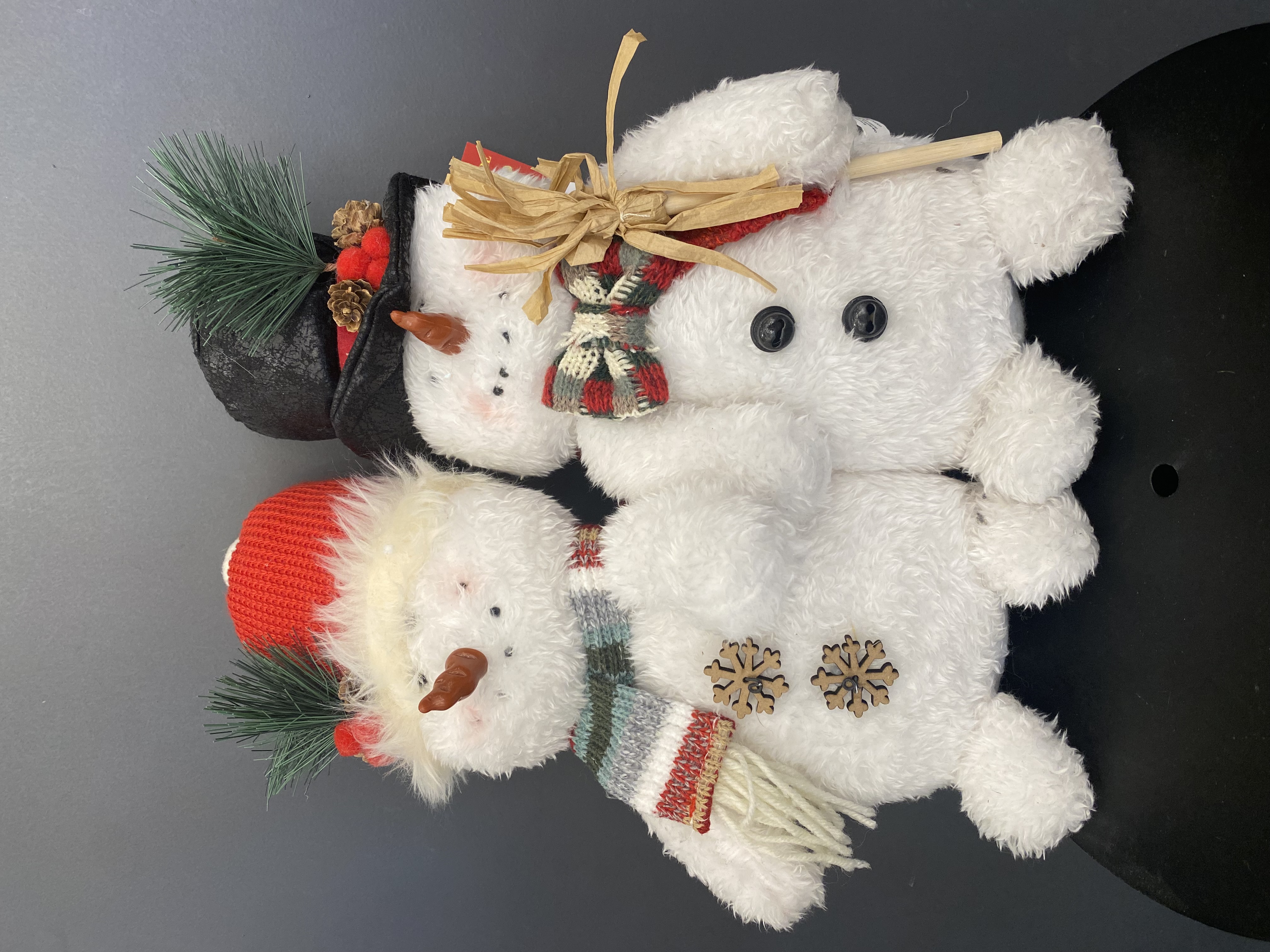 508 FB438
Mr. & Mrs. Plush Snowman
Regular $37.99
Blowout $18.99 no tax 
