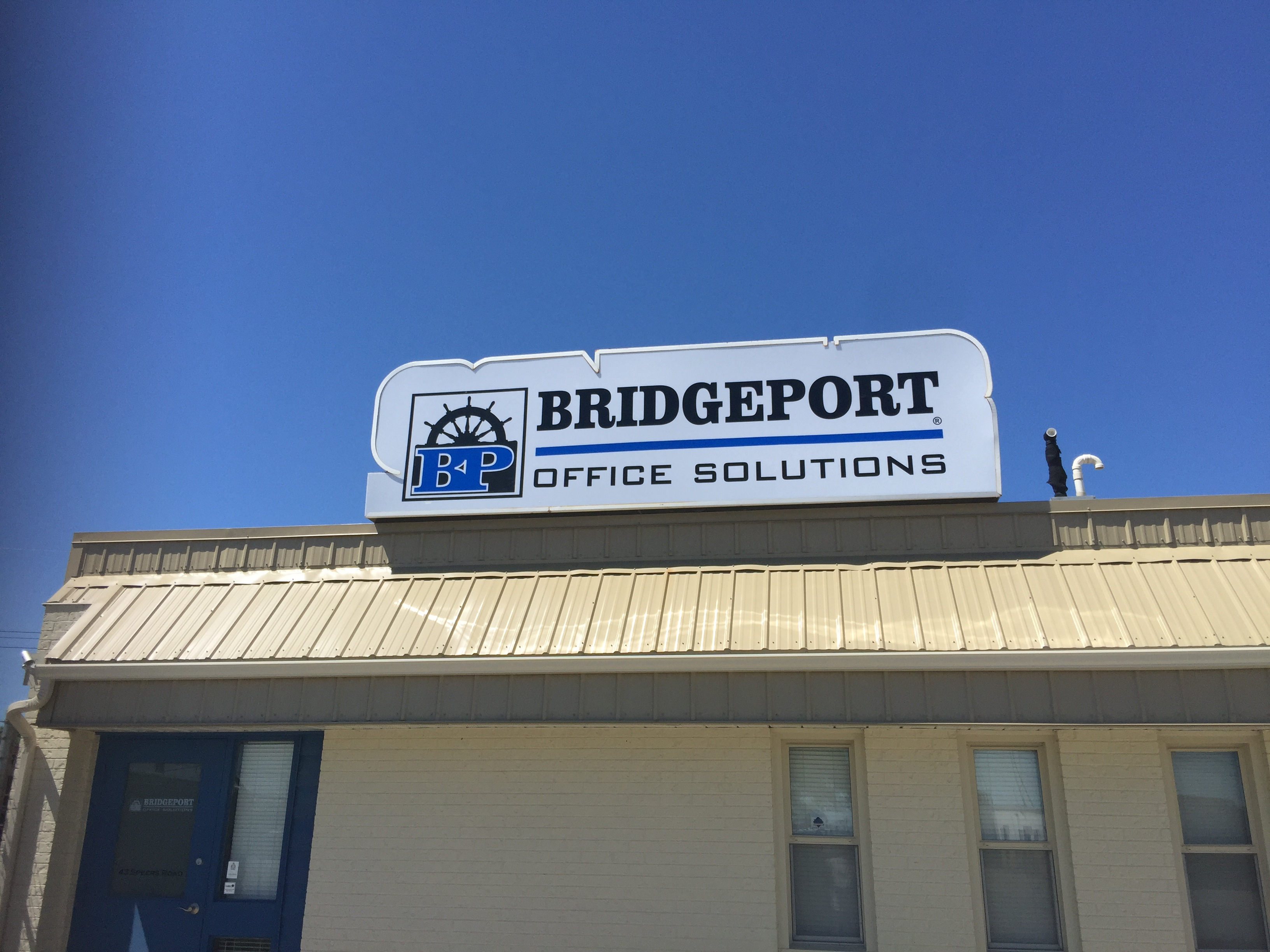 https://0901.nccdn.net/4_2/000/000/081/4ce/bridgeport-roof-sign-3264x2448.jpg