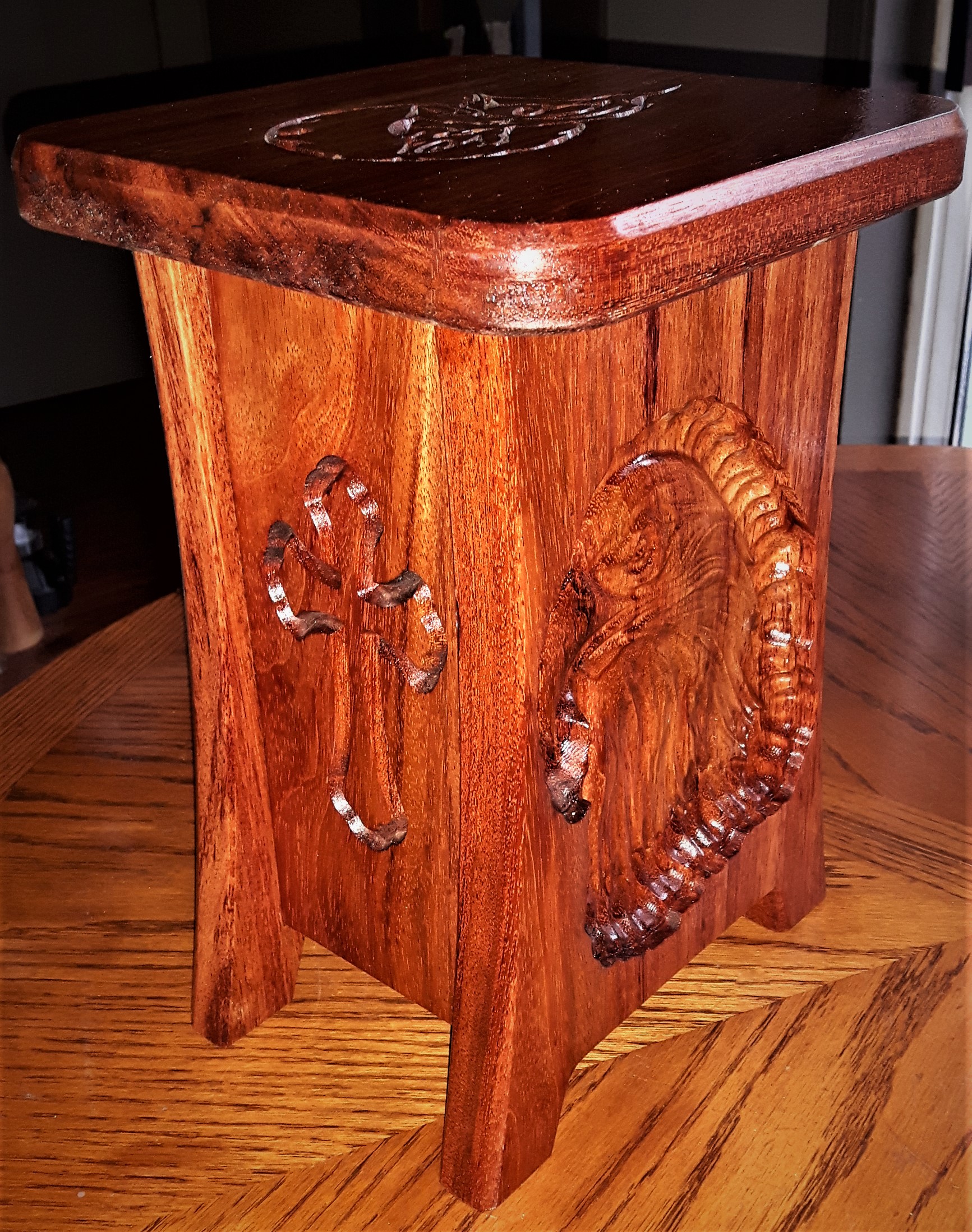 Urn, wooden Carved urn, Campbell river BC, Vancouver island BC, Vancouver BC, Victoria BC, British Columbia,Alberta