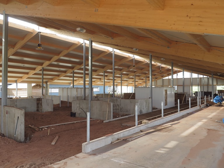 2015 PEI - Robot Dairy barn
