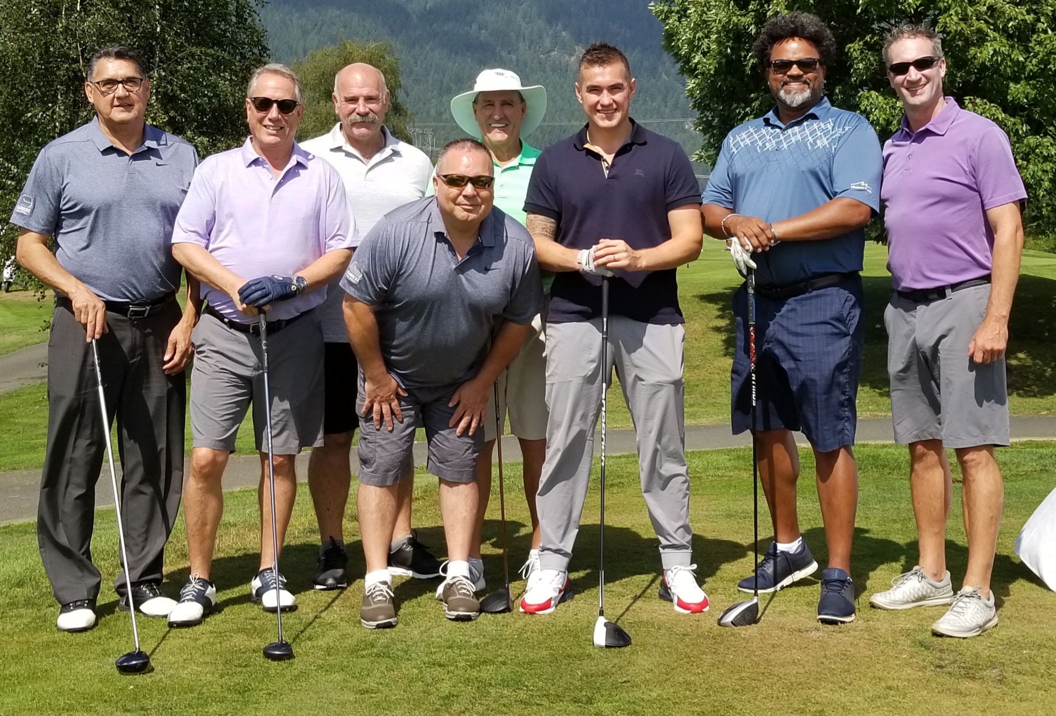 https://0901.nccdn.net/4_2/000/000/084/e5c/golf-tourney2.jpg