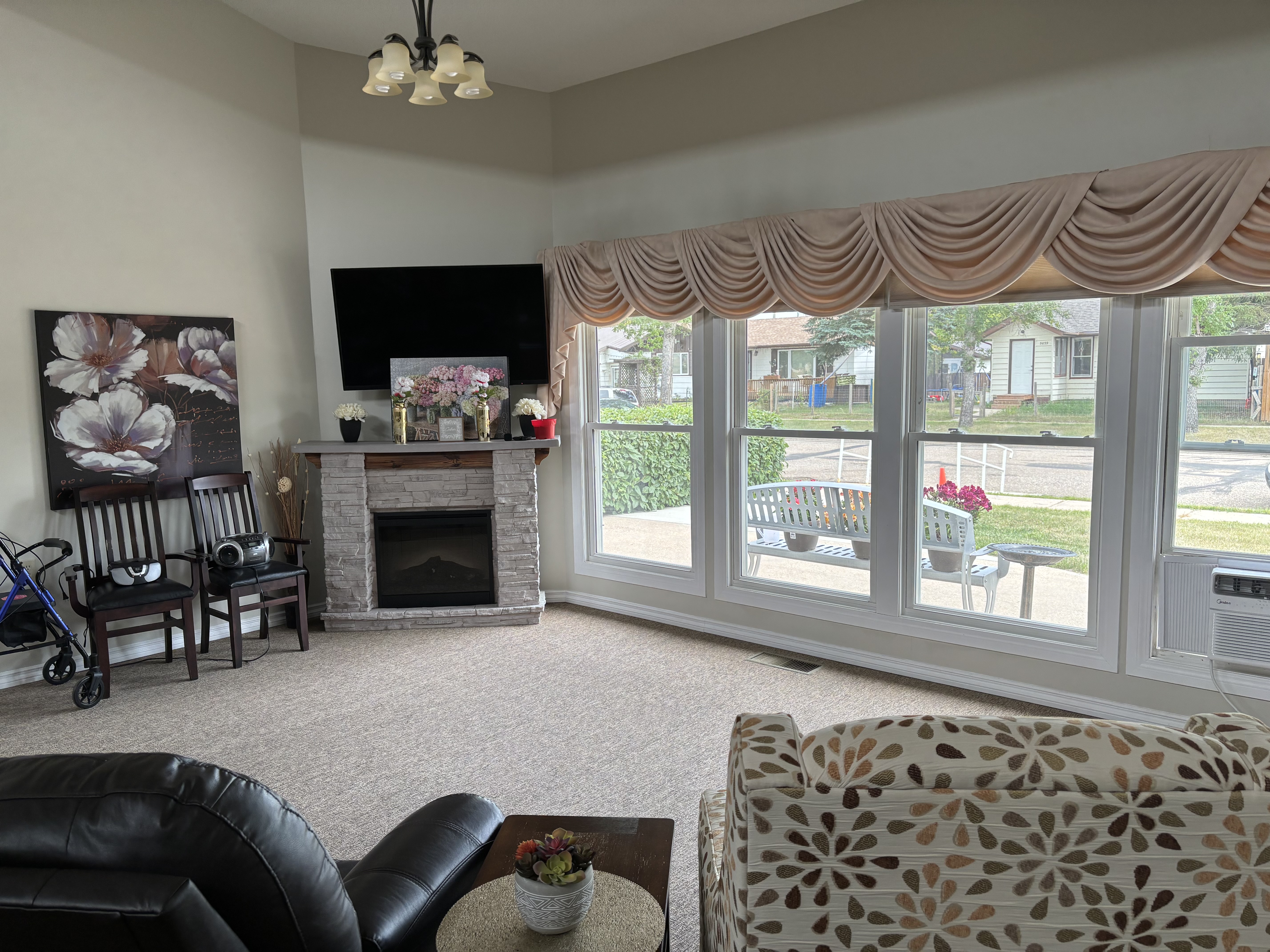 Mannville Villa Common Area