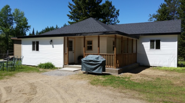 https://0901.nccdn.net/4_2/000/000/085/3be/wild-north-outfitters-main-lodge-madawaska-ontario.jpg