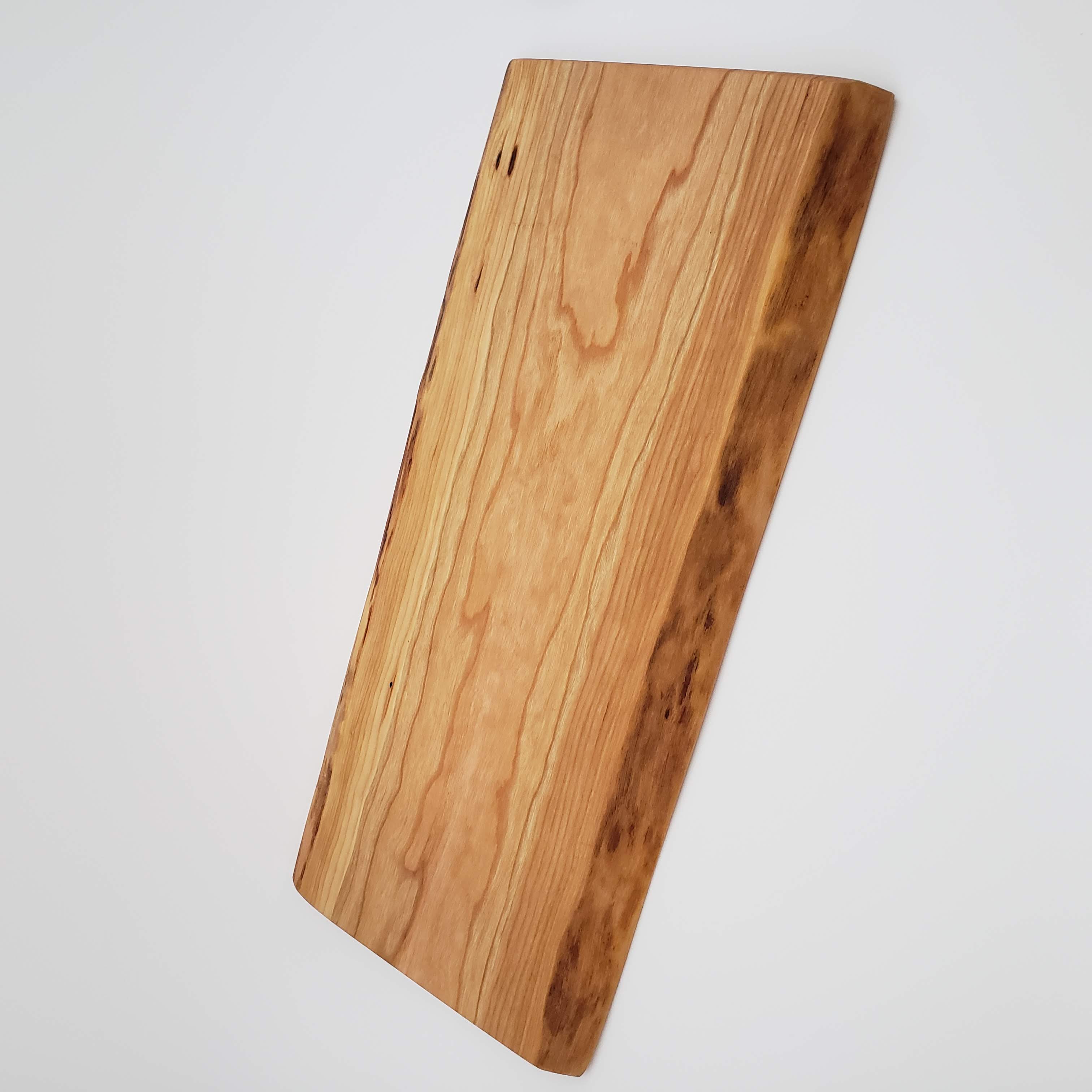 Planche de service cerisier live edge