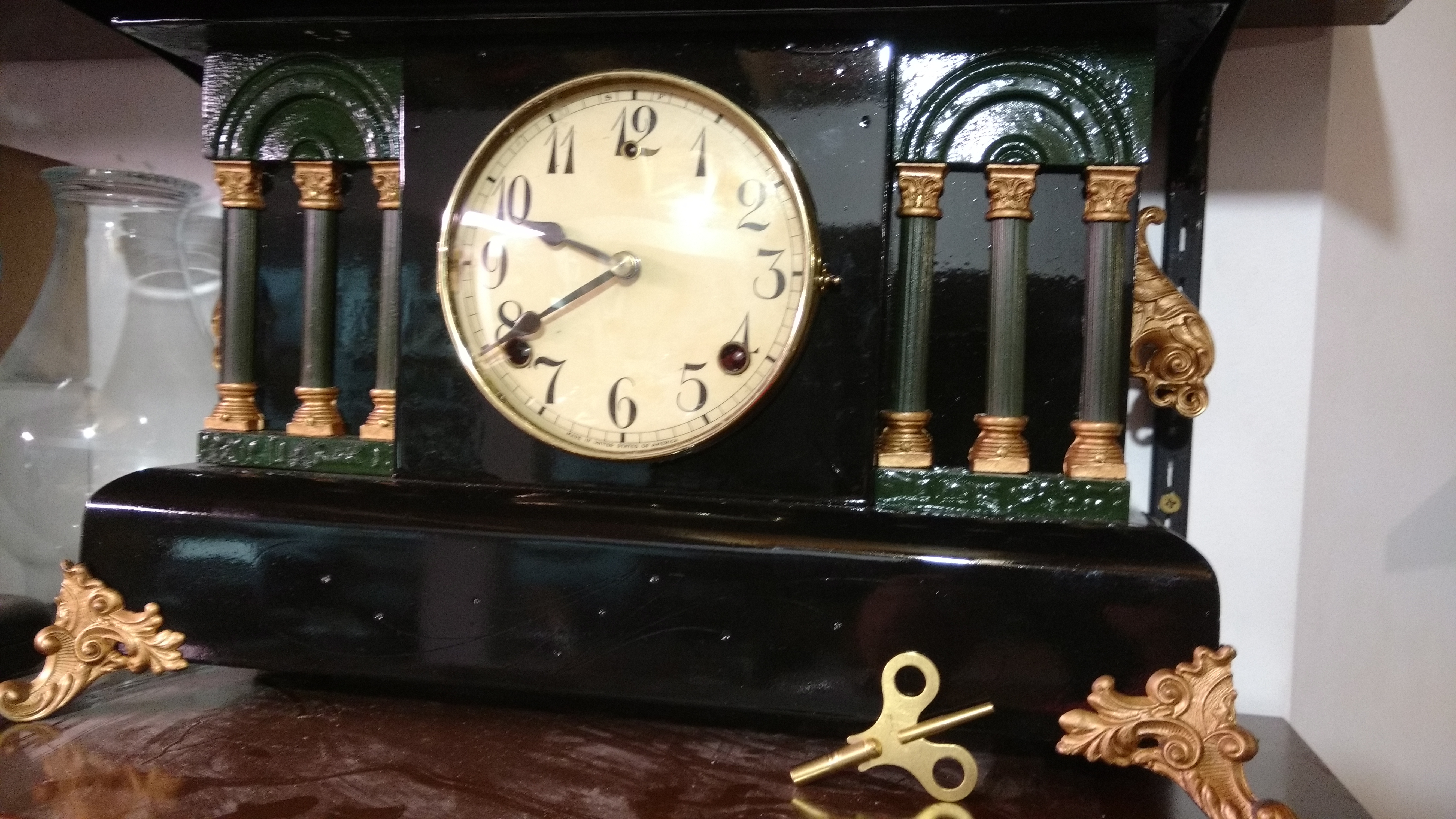 Gilbert Wim. L., Black mantel, 1917