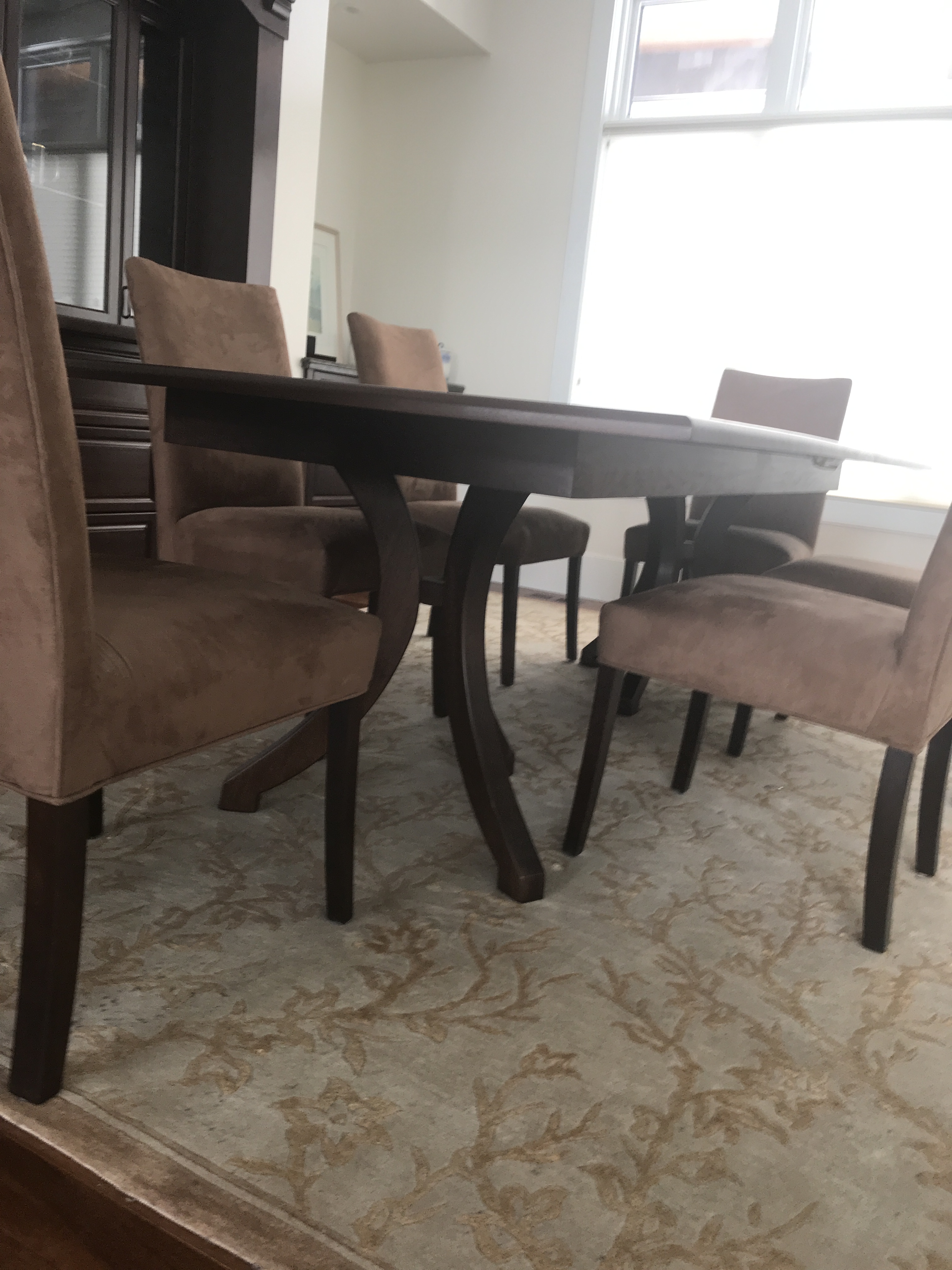 Prince Dining Table
