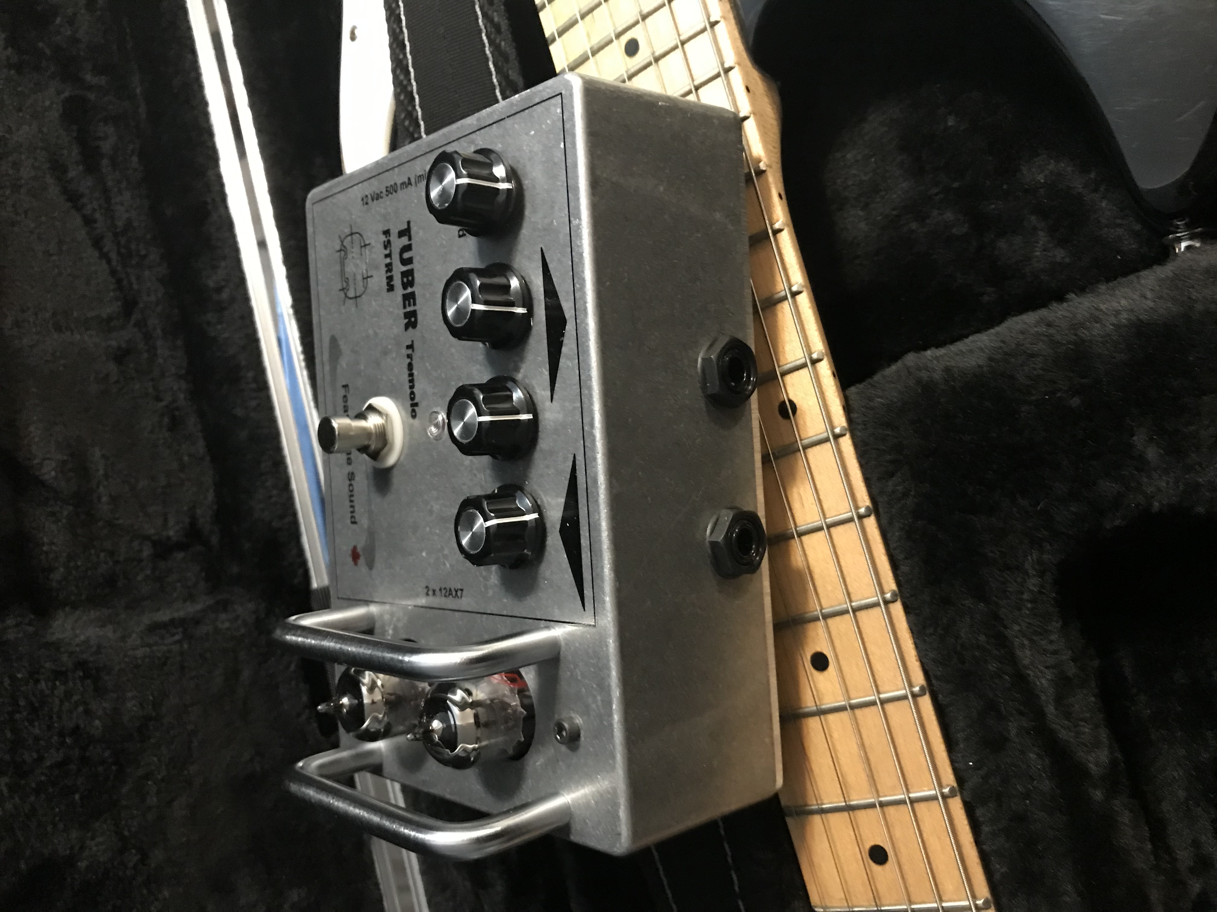 FSTRM Optically Coupled Tube Tremolo - Rear Panel Jacks