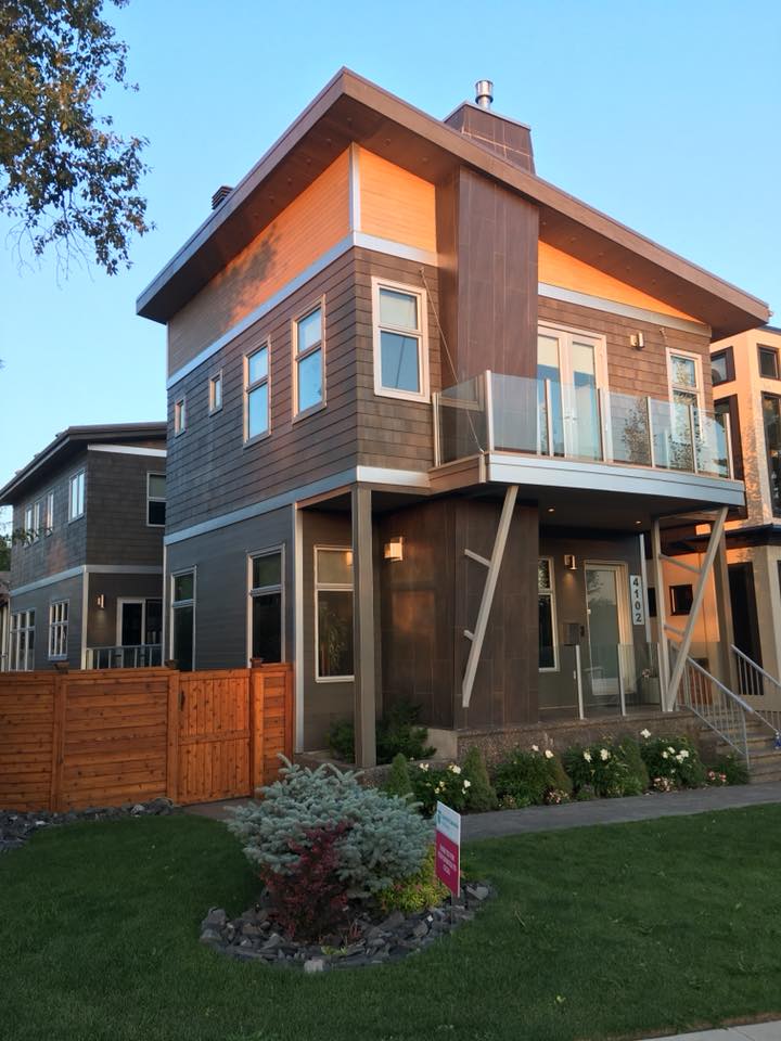 https://0901.nccdn.net/4_2/000/000/08a/6fe/Calgary-Painter-Townhouse-New.jpg